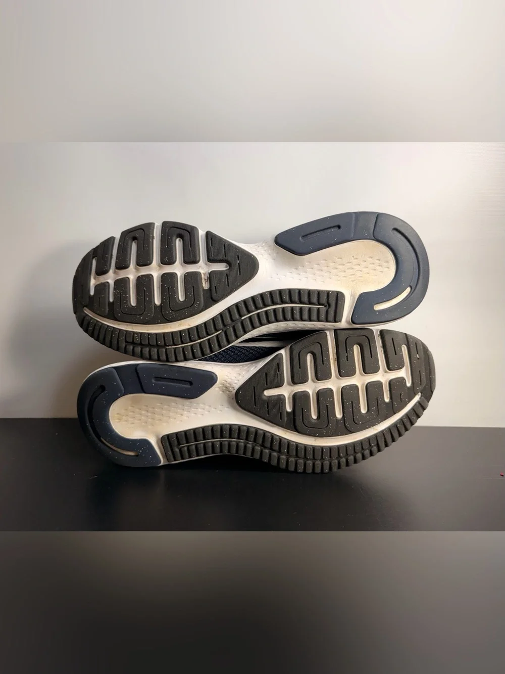 Nike runallday size